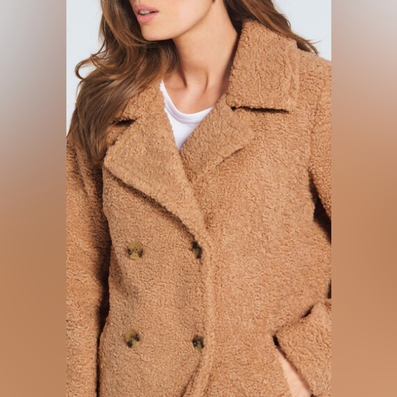 Rachel Zoe Teddy Faux Fur Cozy Jacket in Beige Tan - Picture 2 of 5